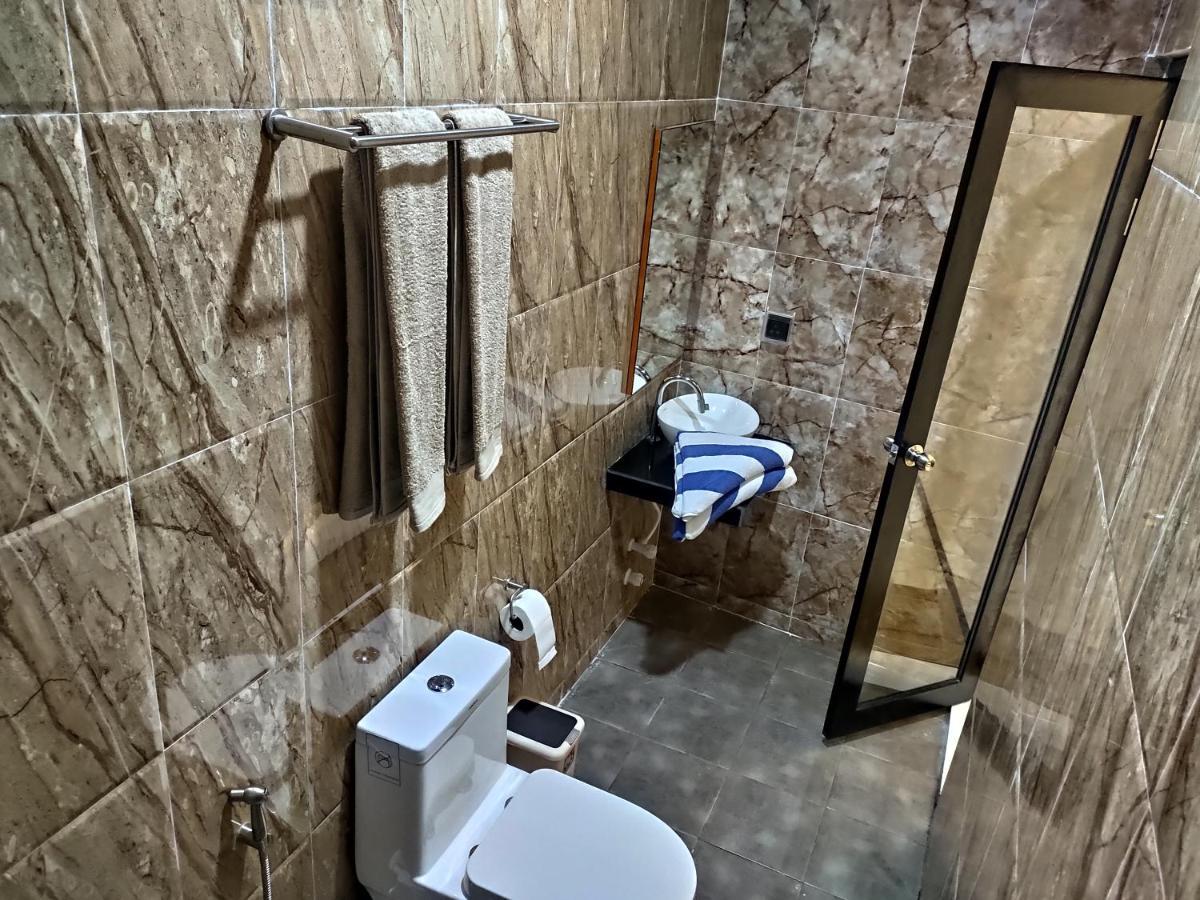 דיפושי Crown Beach Hotel-Private Bikini Beach חדר תמונה