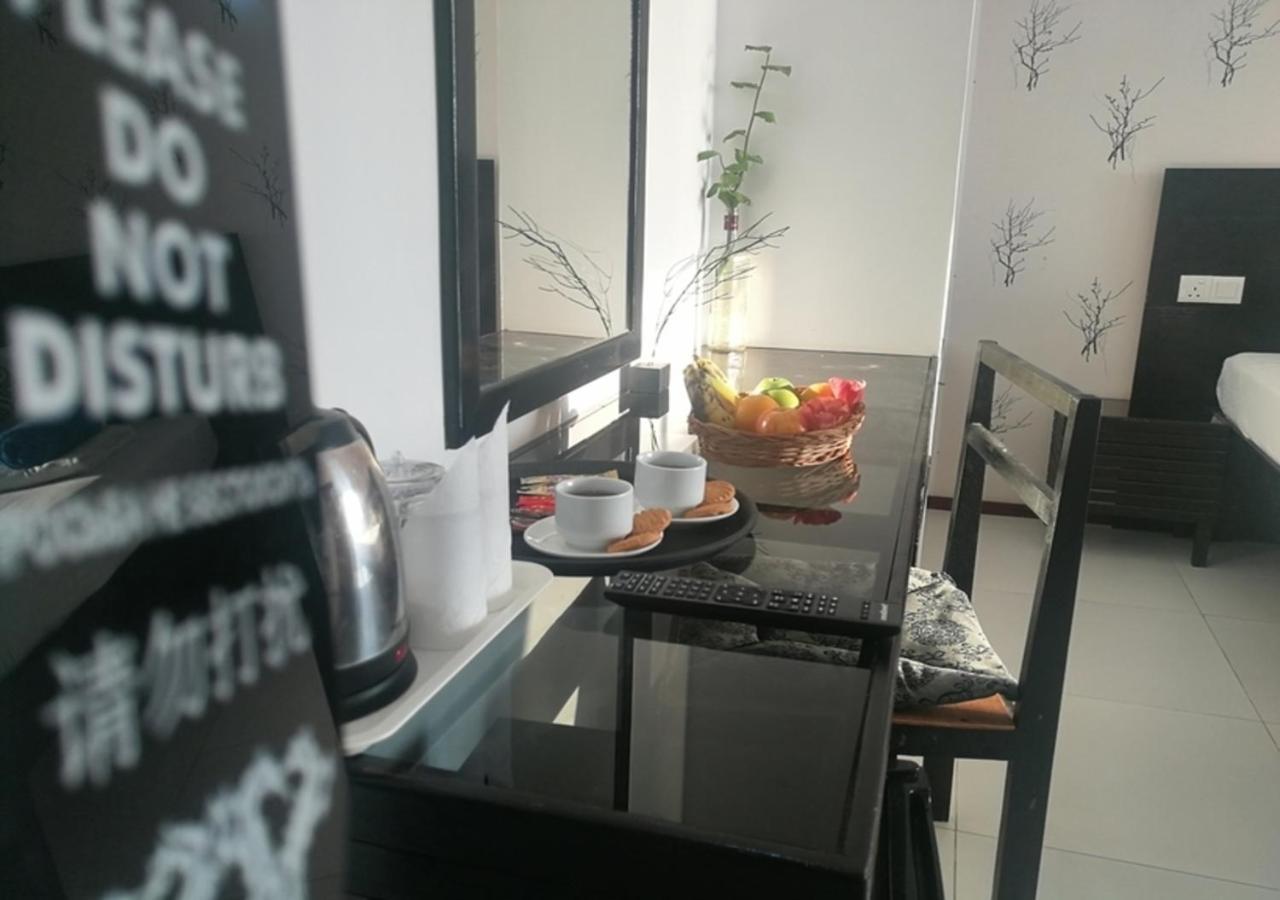 דיפושי Crown Beach Hotel-Private Bikini Beach מראה חיצוני תמונה
