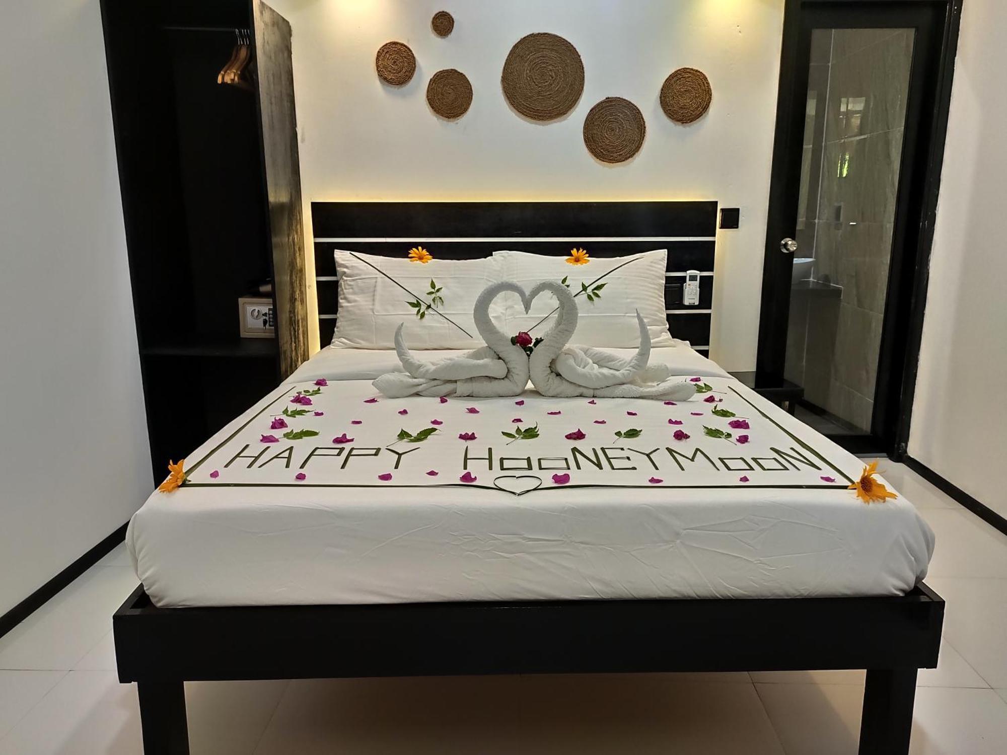 דיפושי Crown Beach Hotel-Private Bikini Beach חדר תמונה