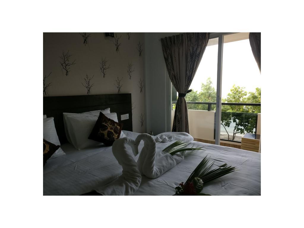 דיפושי Crown Beach Hotel-Private Bikini Beach מראה חיצוני תמונה