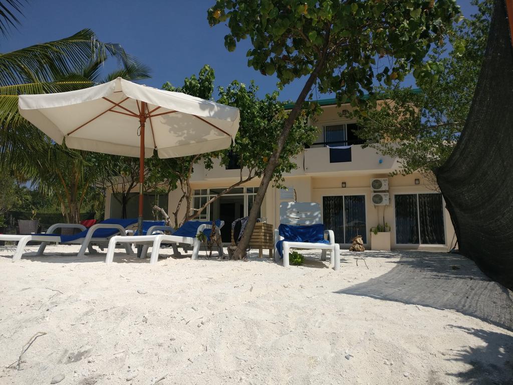 דיפושי Crown Beach Hotel-Private Bikini Beach מראה חיצוני תמונה